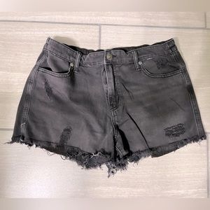Arie shorts Medium